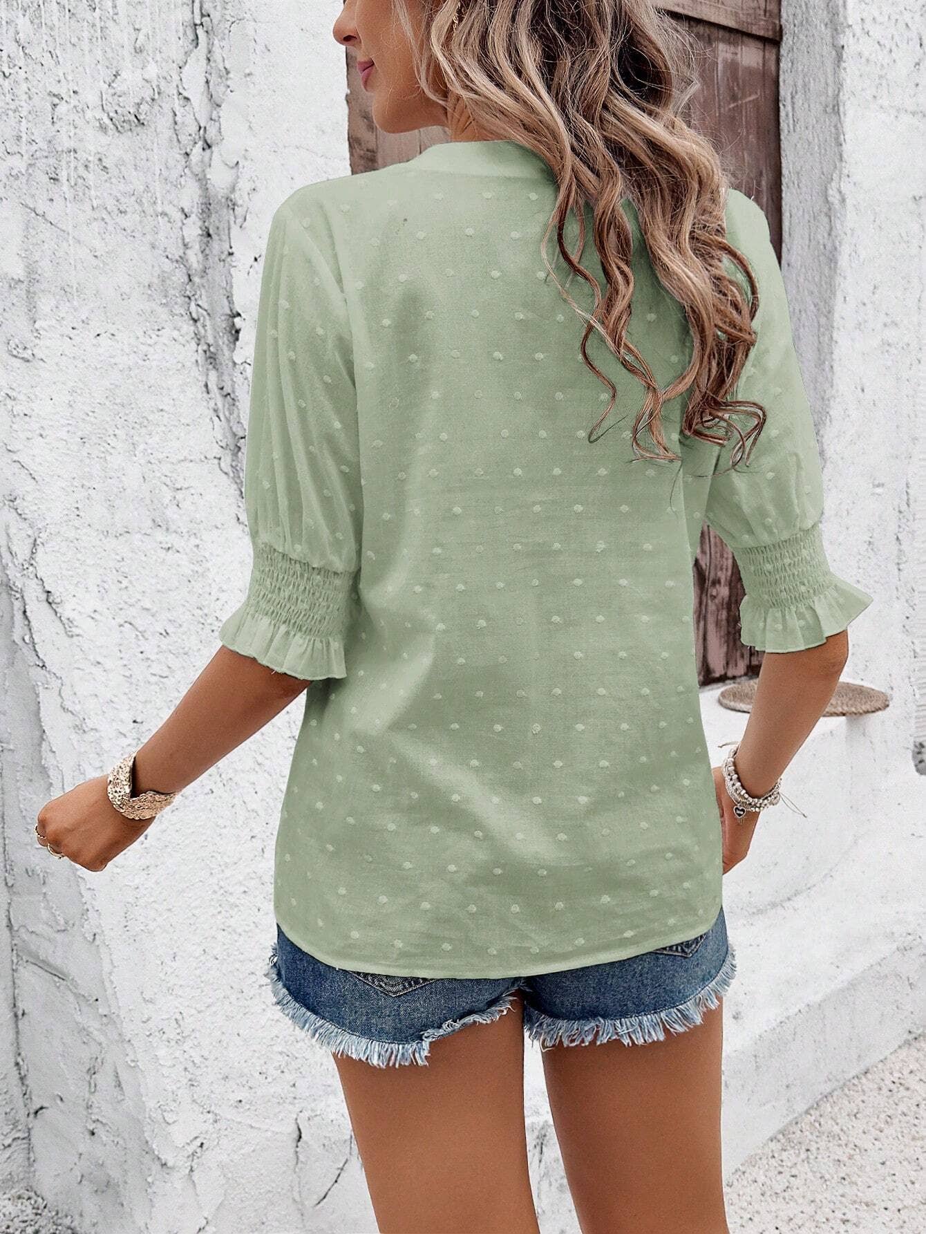 V-neck puffy sleeve cutout hairball lace T-shirt